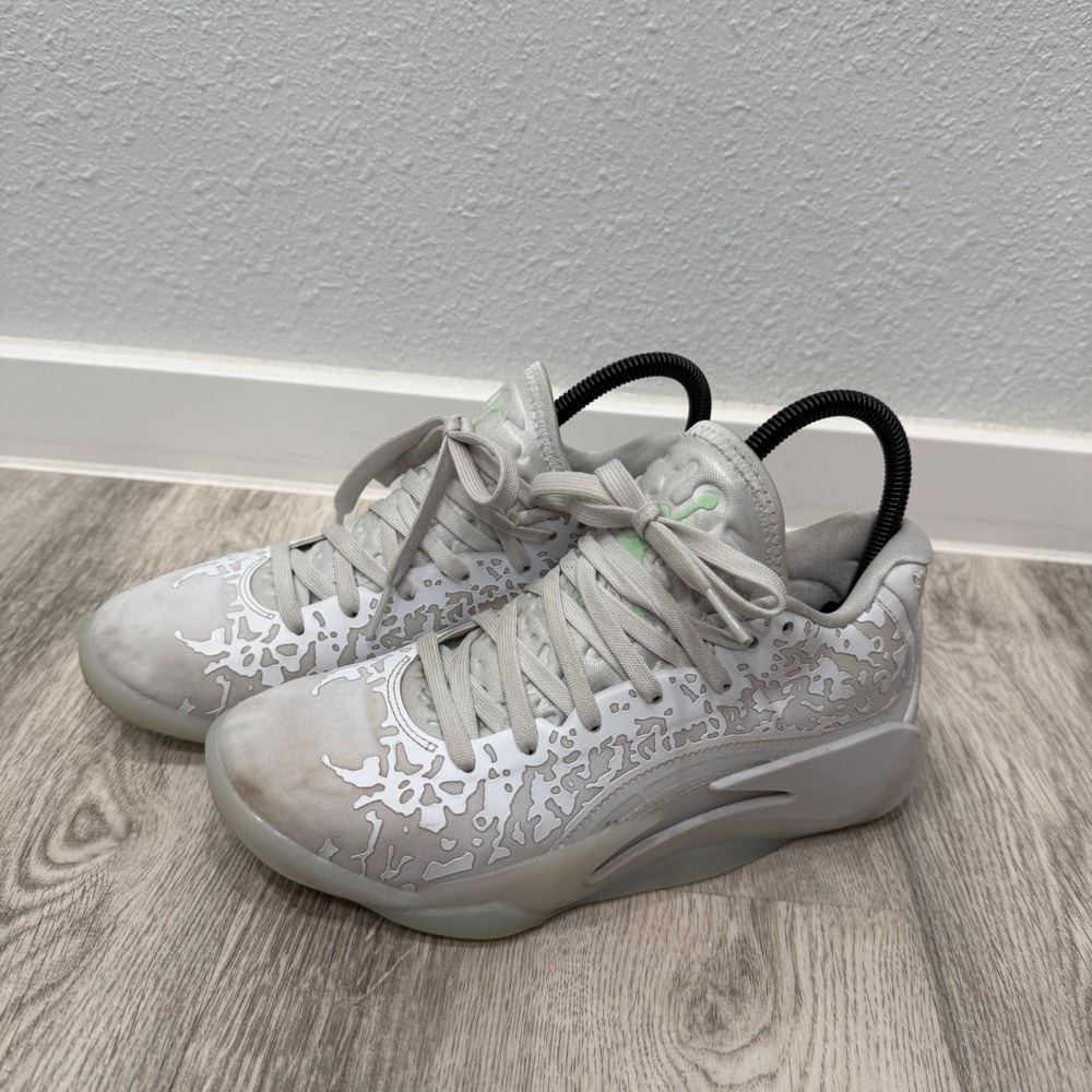 Nike Zion 3 Sanctuary Basketball Shoes Performance Sneakers White Green Kids